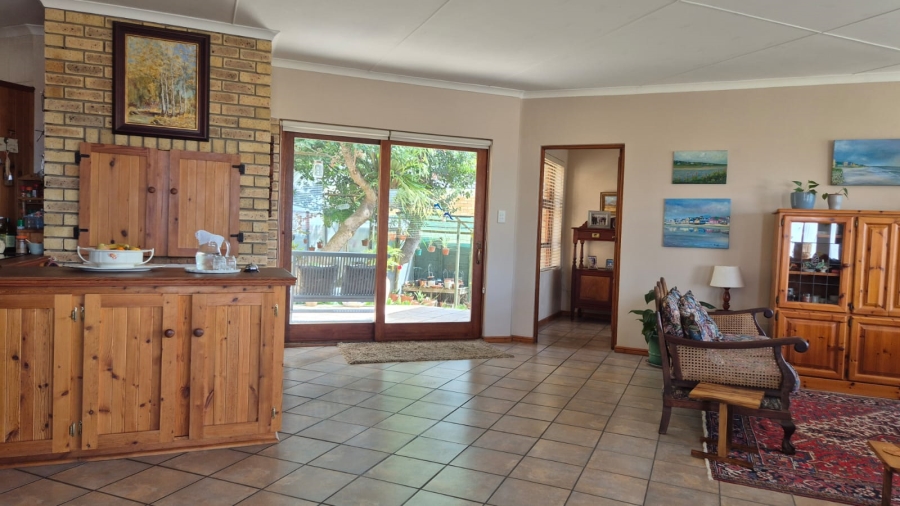 3 Bedroom Property for Sale in Stilbaai Wes Western Cape